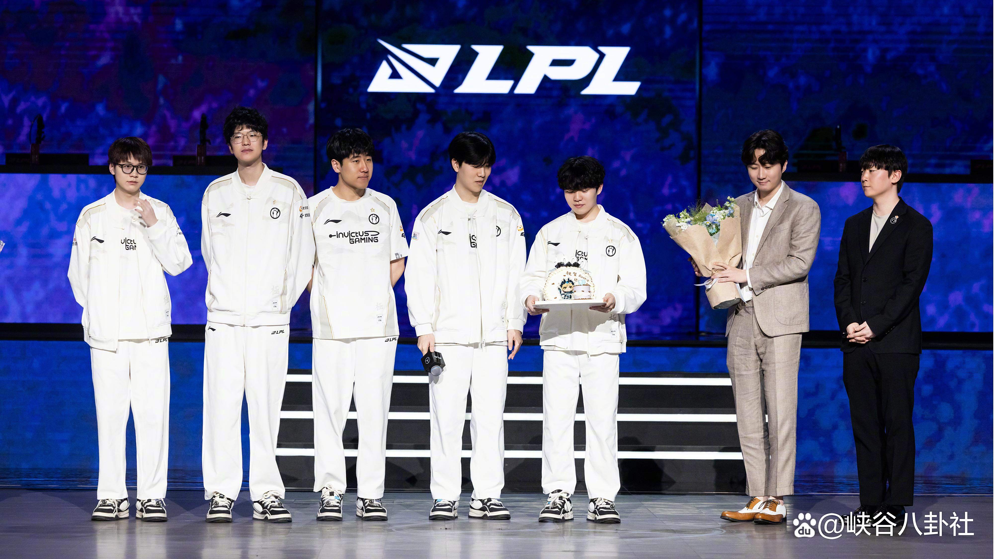 爱游戏登录入口关于战术调整首场状态出色，G2观众沸腾！，Rookie重返赛场上演精彩一战的信息