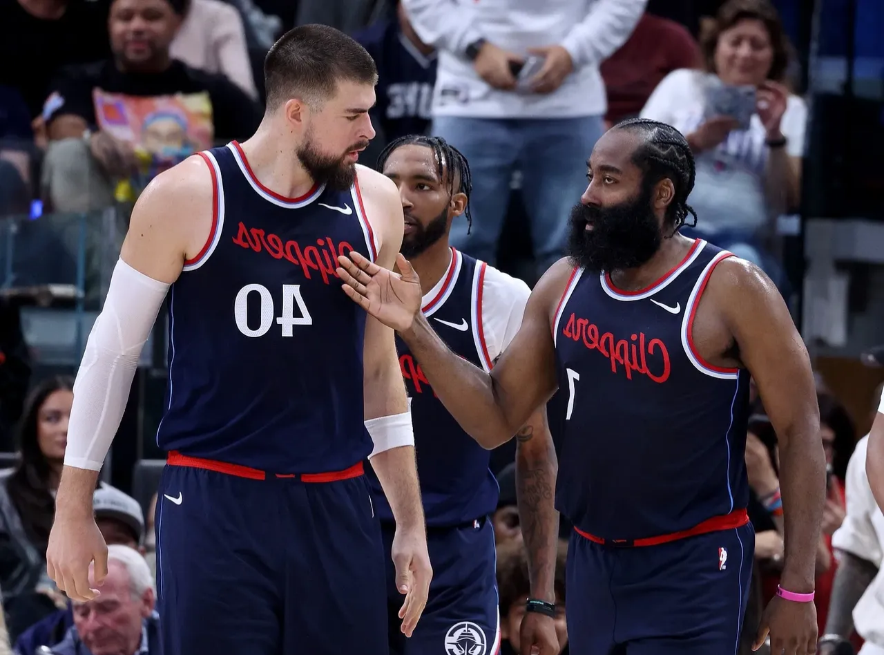 爱游戏中国官网NBA总决赛赛程吃紧,洛杉矶快船赛前豪取连胜,目标明确,年轻球员得到机会的简单介绍